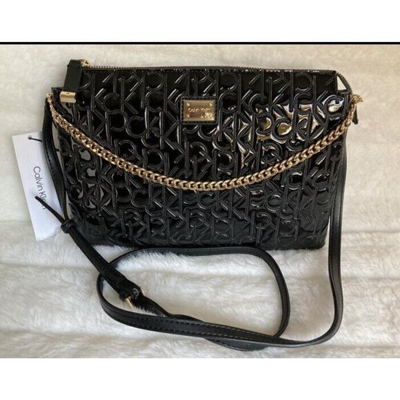 Brand New CK Calvin Klein Logo Embossed Smooth Crossbody Shoulderbag MSRP $158 - Picture 1 of 10